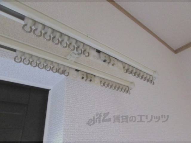 カーテンレール