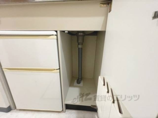 キッチン　収納下部