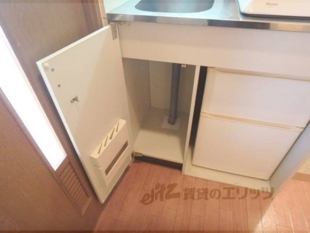 キッチン　下部収納