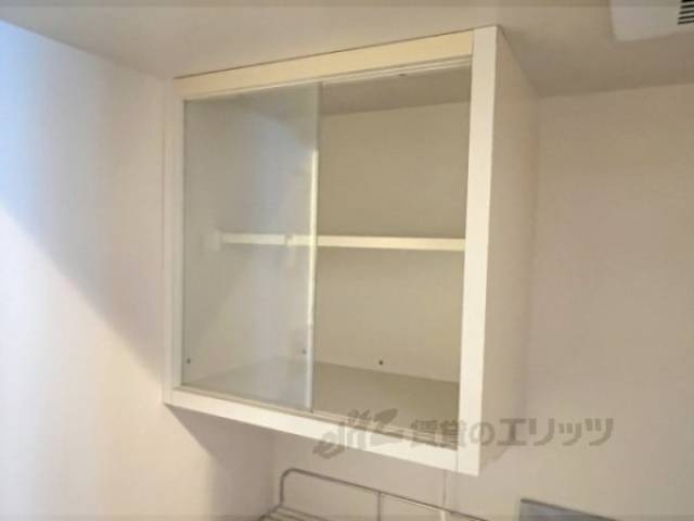 キッチン　収納上部