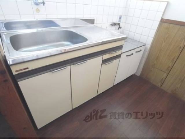 キッチン　収納