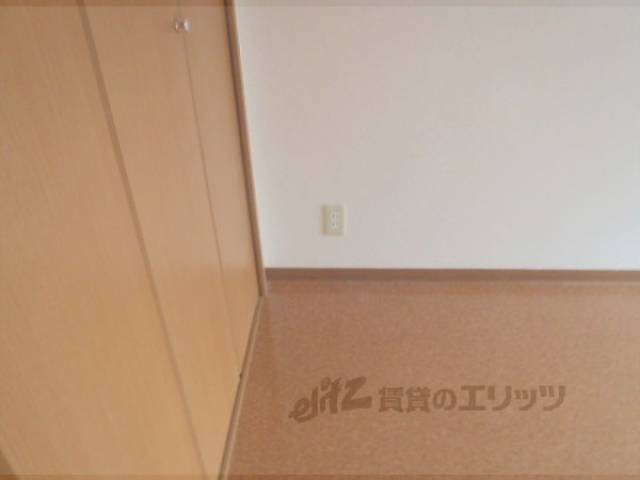 洋室　コンセント