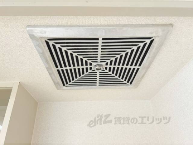 キッチン　換気扇