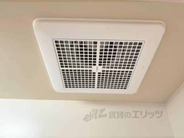 キッチン　換気扇