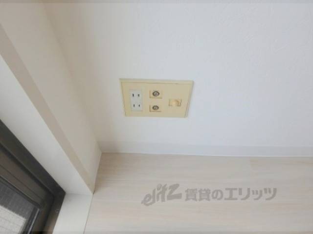 テレビ線差込