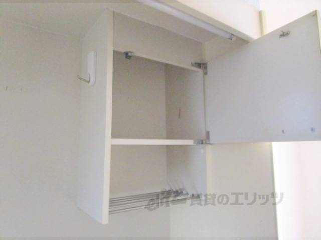 キッチン　キッチン上部収納