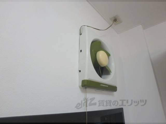 キッチン　換気扇