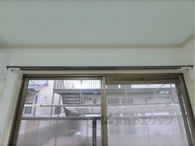 カーテンレール