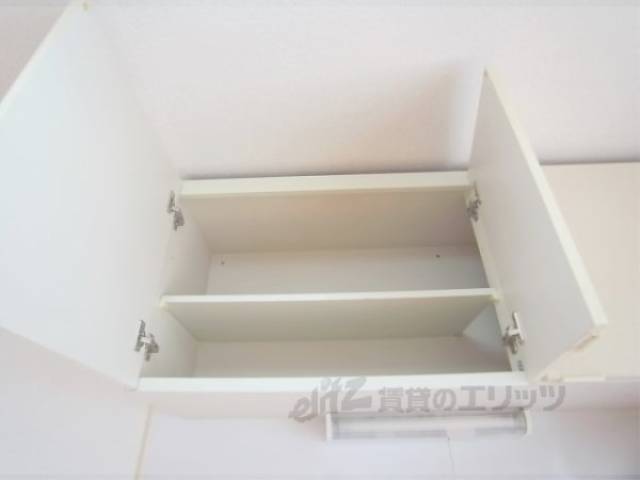 キッチン　キッチン上部収納