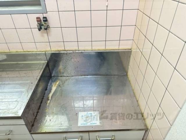 キッチン　コンロ置き場