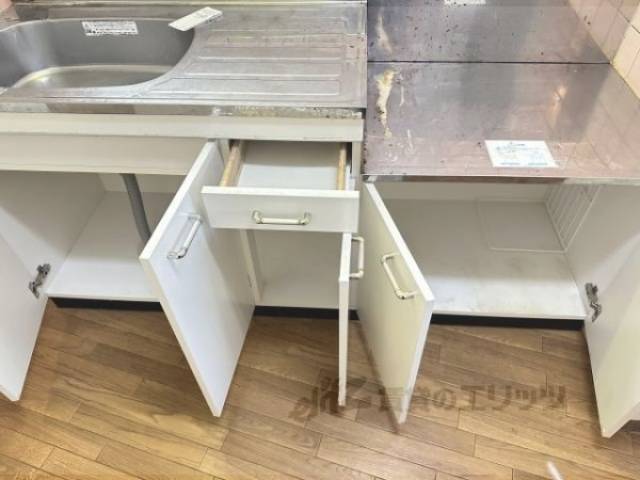 キッチン　収納