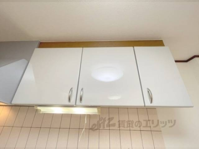 収納　キッチン上収納