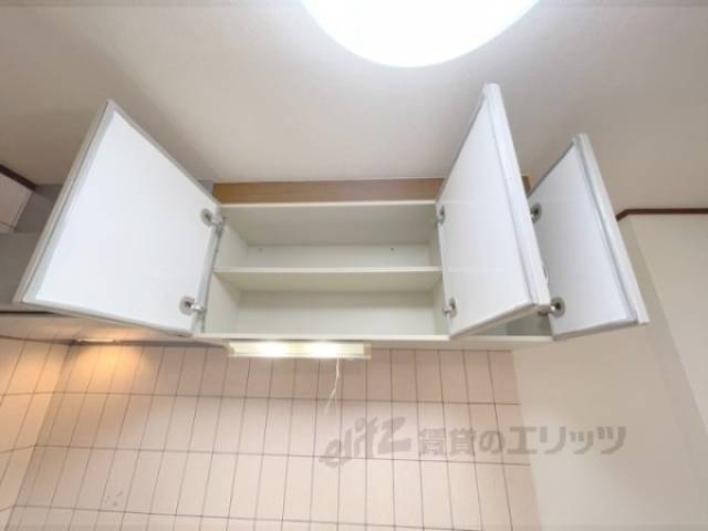 収納　キッチン上収納