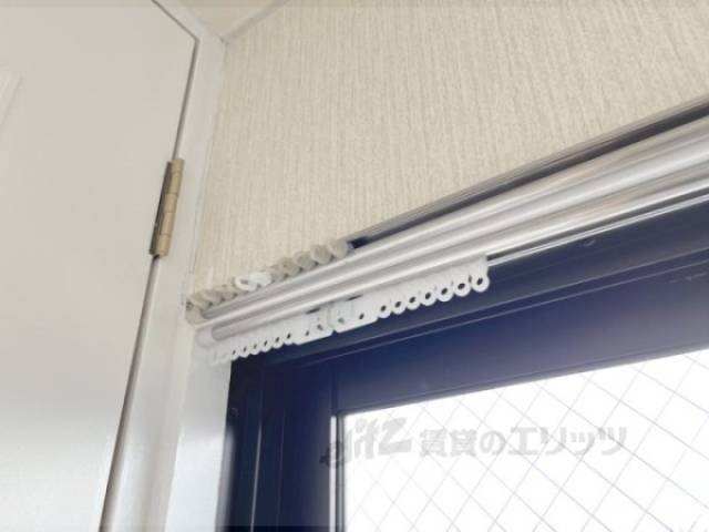 ハンガーレール