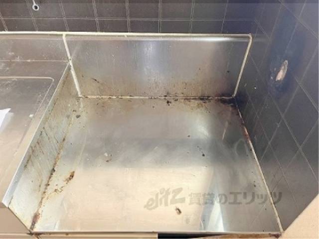 キッチン　コンロ置き場