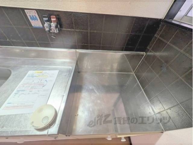 キッチン　ガスコンロ置き場