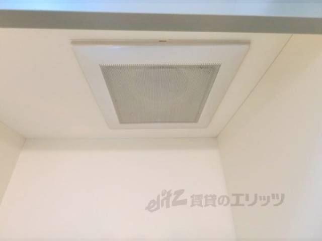 キッチン　換気扇