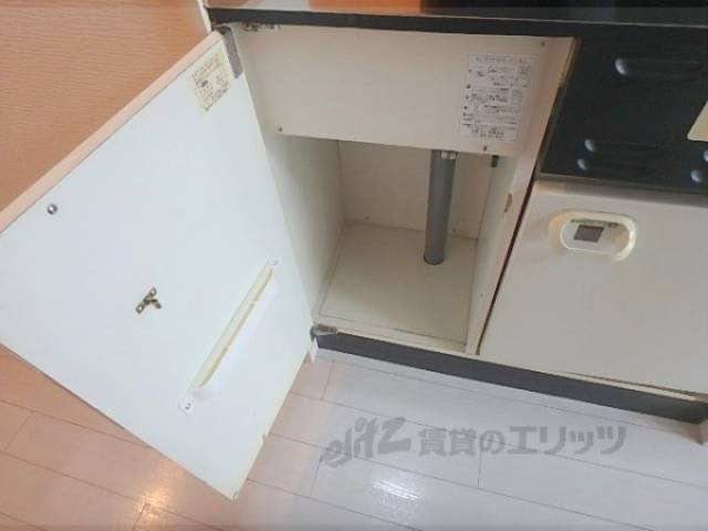 キッチン　下部収納