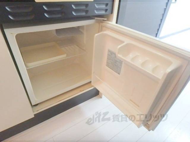 キッチン　ミニ冷蔵庫