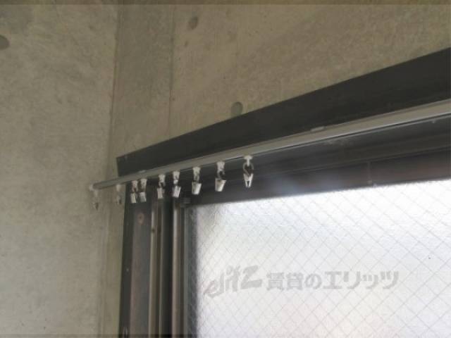 カーテンレール