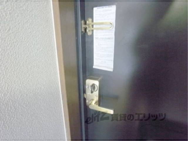 玄関　ドアノブ