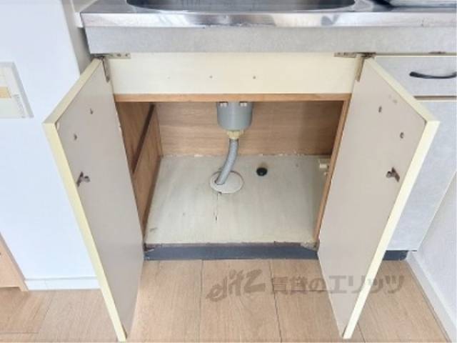 キッチン　下部収納