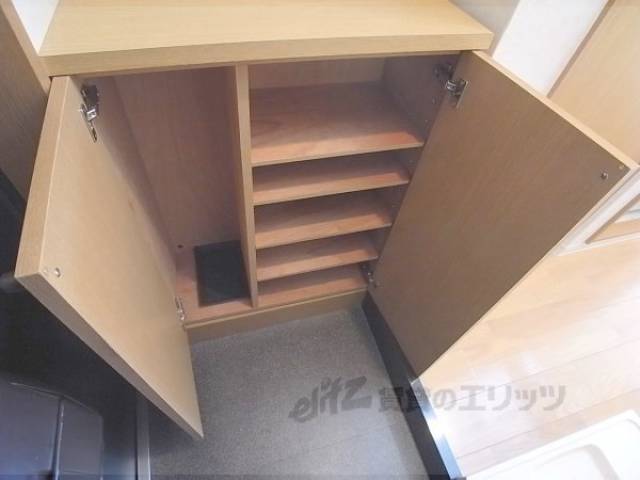 下駄箱　イメージ写真