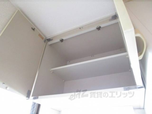 キッチン　上収納