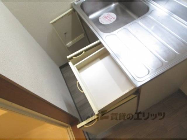 キッチン　キッチン下収納