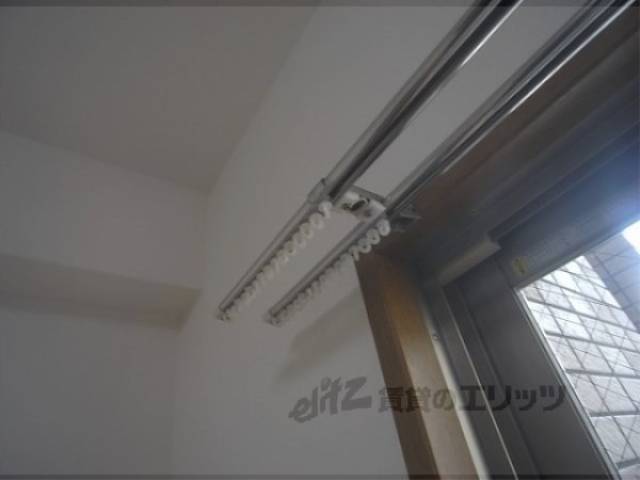 カーテンレール