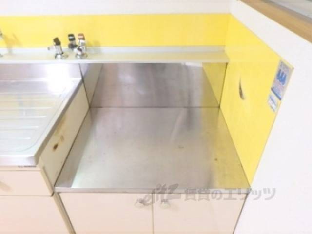 キッチン　コンロ置き場