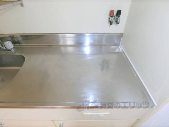 キッチン　コンロ置き場