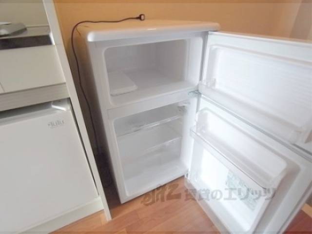 冷蔵庫置場　一人暮らしにちょうど良い大きさですよ。