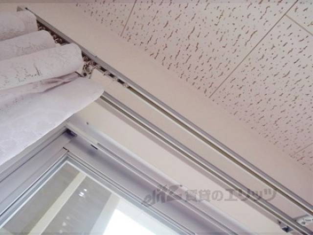 カーテンレール