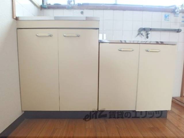 キッチン　収納