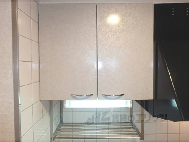 収納　キッチン収納棚