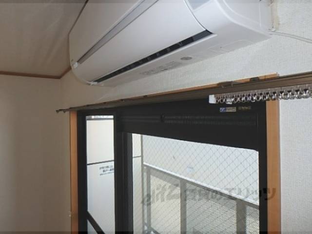 カーテンレール