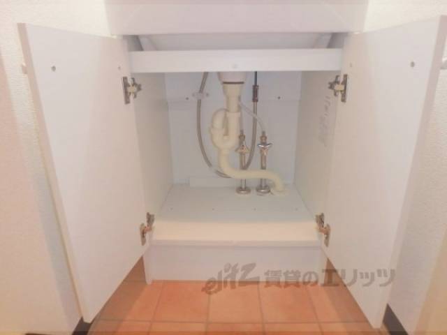 洗面所　収納下