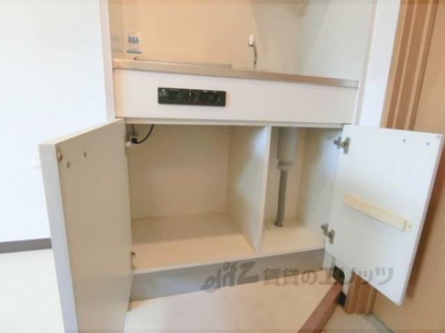 キッチン　キッチン下部収納