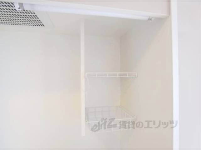 キッチン　キッチン上部収納