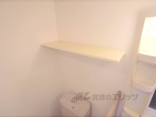 風呂　トイレ上棚