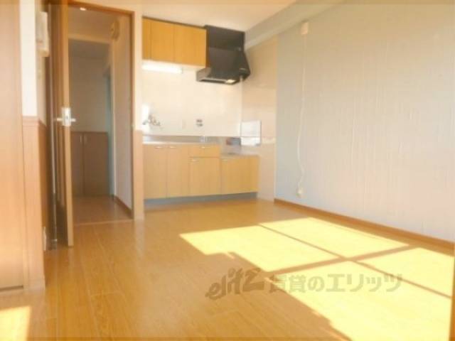 洋室　南向きの広く窓も多いお部屋です