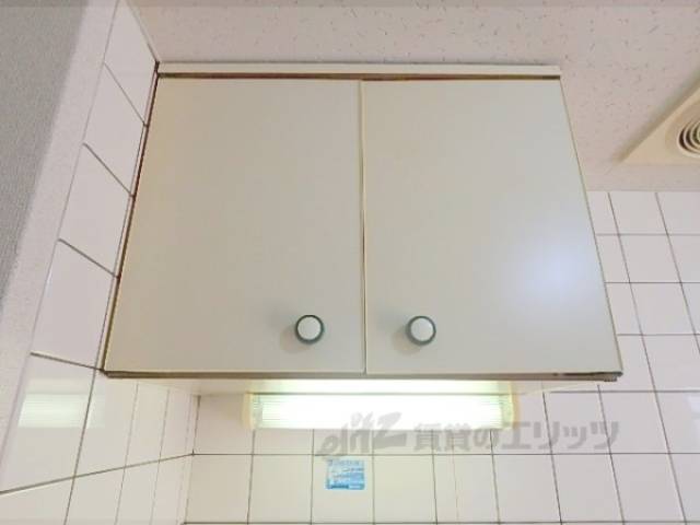 キッチン上収納