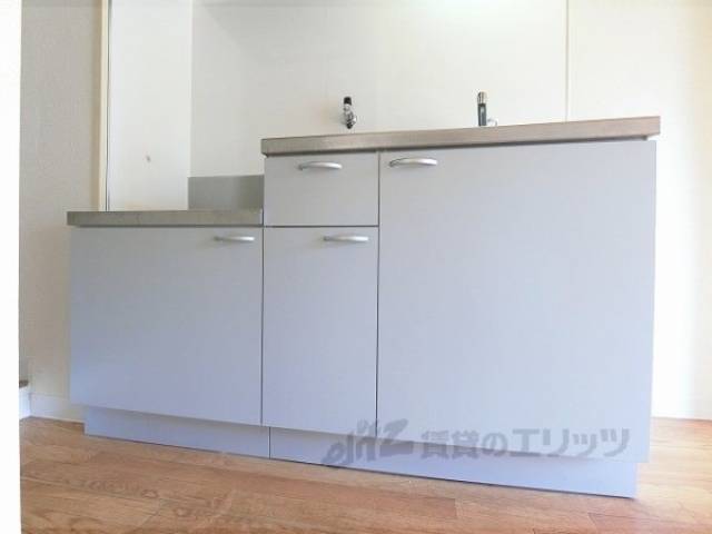 収納　キッチン台下