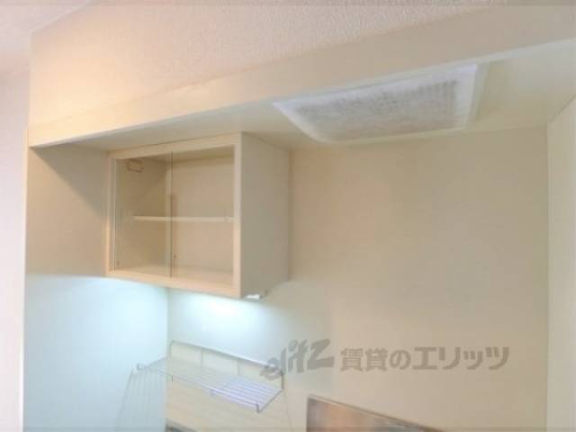 キッチン　上部棚