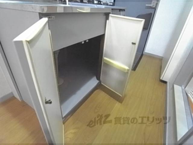 キッチン　収納