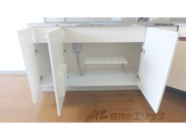 キッチン　キッチン下部収納