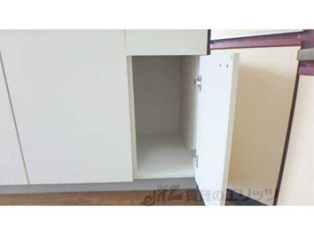 キッチン　キッチン下部収納