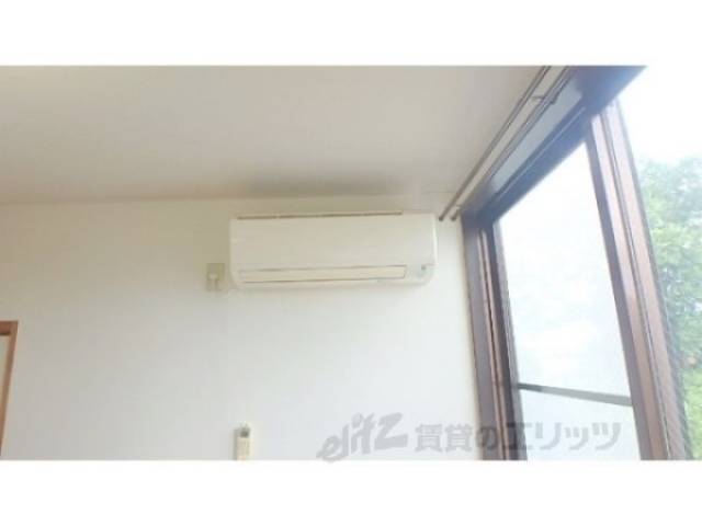 エアコン　リビングエアコン