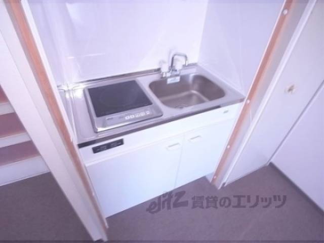 キッチン　１口コンロ付きのキッチンです